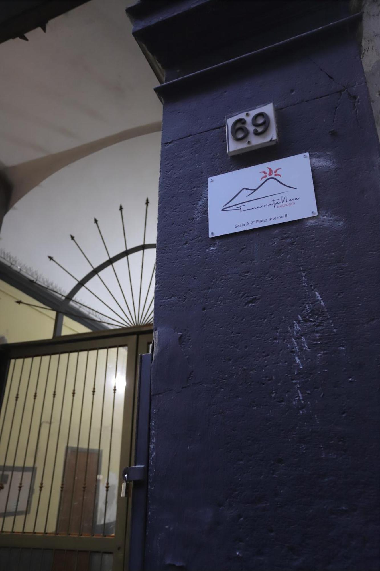 Tammurriata Nera Bedroom Napoli Eksteriør billede