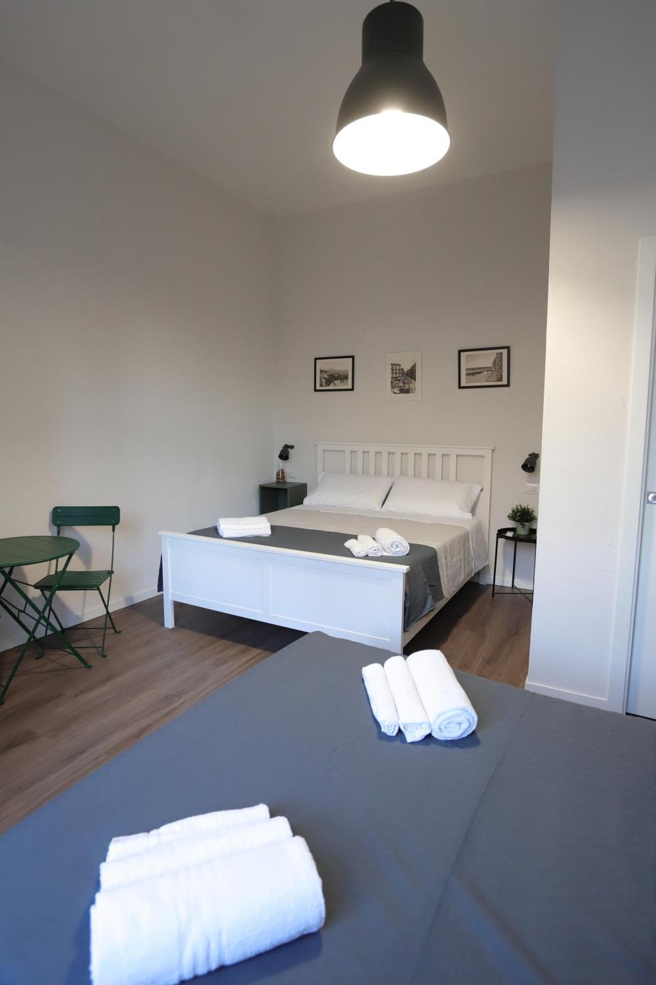 Tammurriata Nera Bedroom Napoli Eksteriør billede